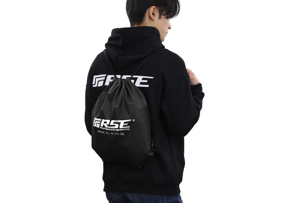 ESSENTIALS ロコハッチトロストリンクショツ 【関税込】 ドローストリングバッグ-R.S.E.オフィシャルマーチシリーズ